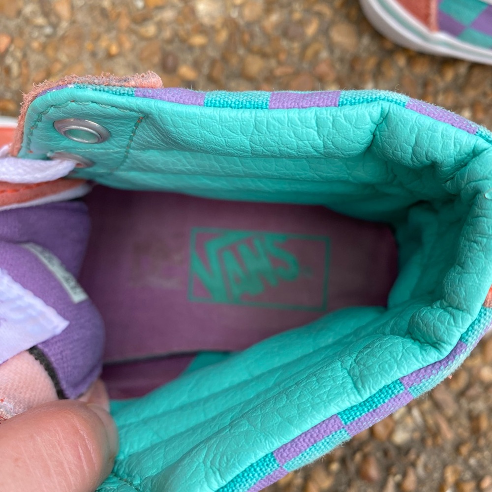 Vans off the wall high tops. Women’s 6.5 men’s 5 - Picture 3 of 6